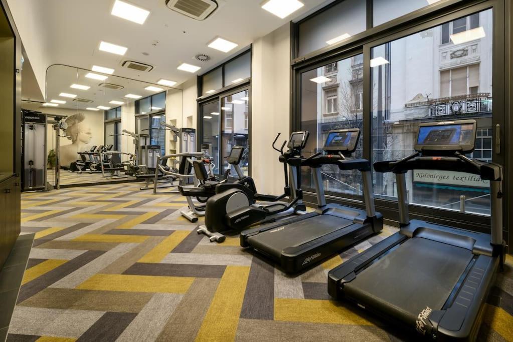 2Budapest Eye-Freegym And Sauna Luxury Home エクステリア 写真
